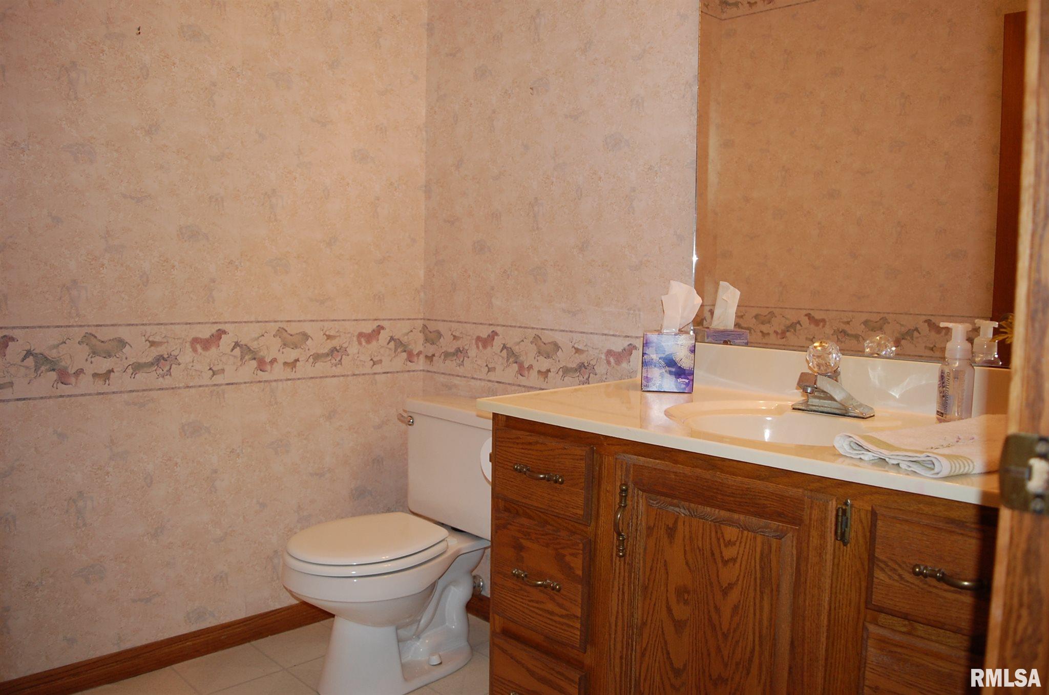 3320 East Ridge Place Bettendorf, IA 52722 - Photo 23 of 26 Gallery Image 23