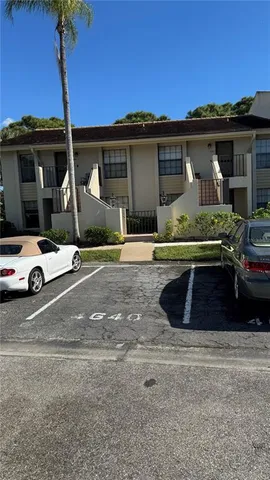 $260,000 | 4640 Weybridge, Unit 12, Sarasota, FL 34235