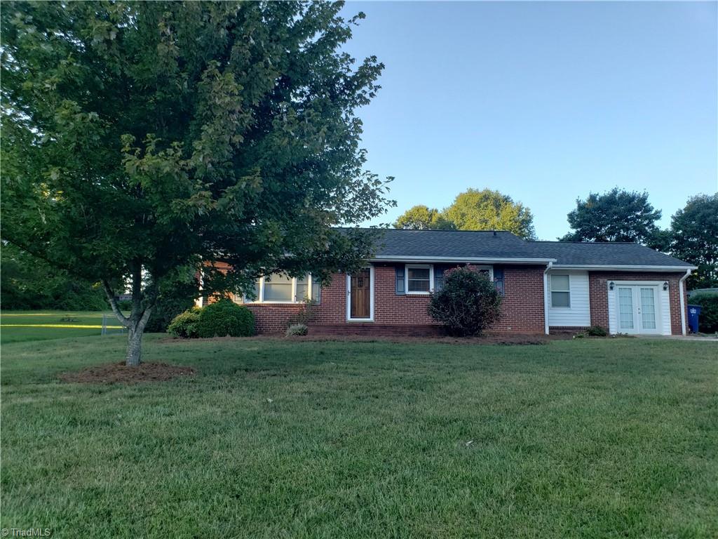 4137 High Point Road Winston-Salem, NC 27107 - Photo 1 of 31 Gallery Image 1