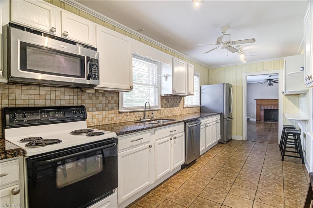 4137 High Point Road Winston-Salem, NC 27107 - Photo 8 of 31 Gallery Image 8