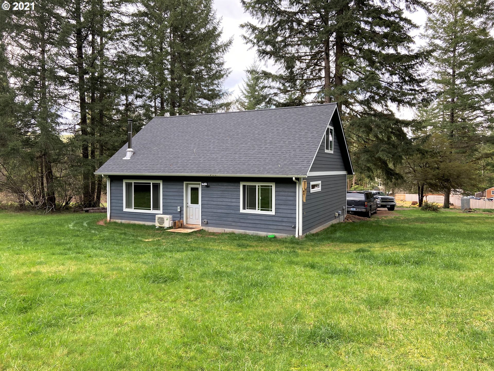 92772 Regal Lane Springfield, OR 97478 - Photo 1 of 21 Gallery Image 1