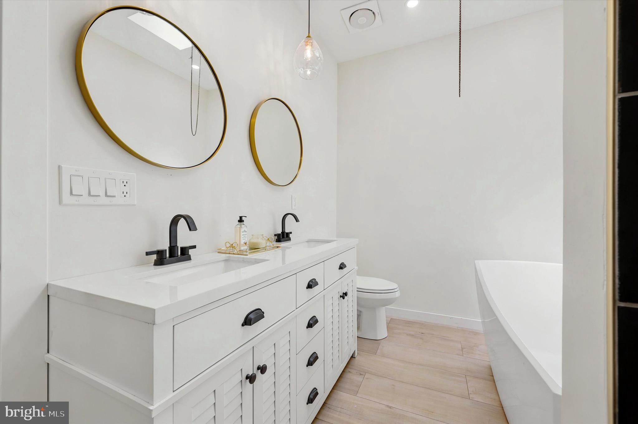 1445 North 60th Street Philadelphia, PA 19151 - Photo 18 of 29 MAIN BATHROOM