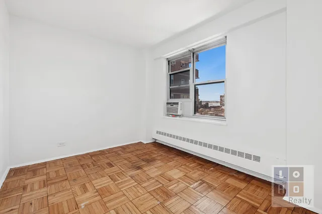$999,000 | 575 Grand Street, Unit E1105 | Lower East Side