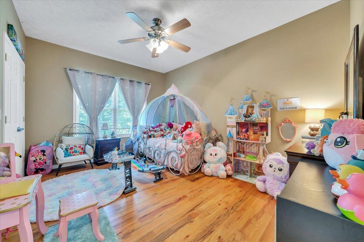 315 Horseshoe Farm Road Pembroke, VA 24136 - Photo 32 of 54 34-MIB06872
