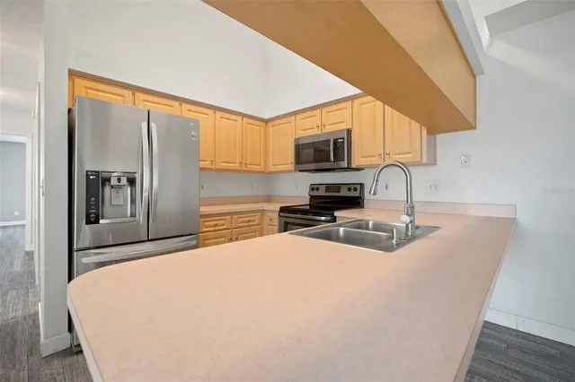 $350,000 | 1013 Apollo Beach Boulevard, Unit 203, Apollo Beach, FL 33572