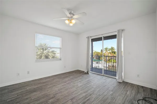 $310,000 | 1013 Apollo Beach Boulevard, Unit 203, Apollo Beach, FL 33572