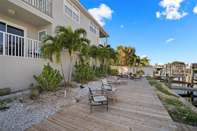 $350,000 | 1013 Apollo Beach Boulevard, Unit 203, Apollo Beach, FL 33572