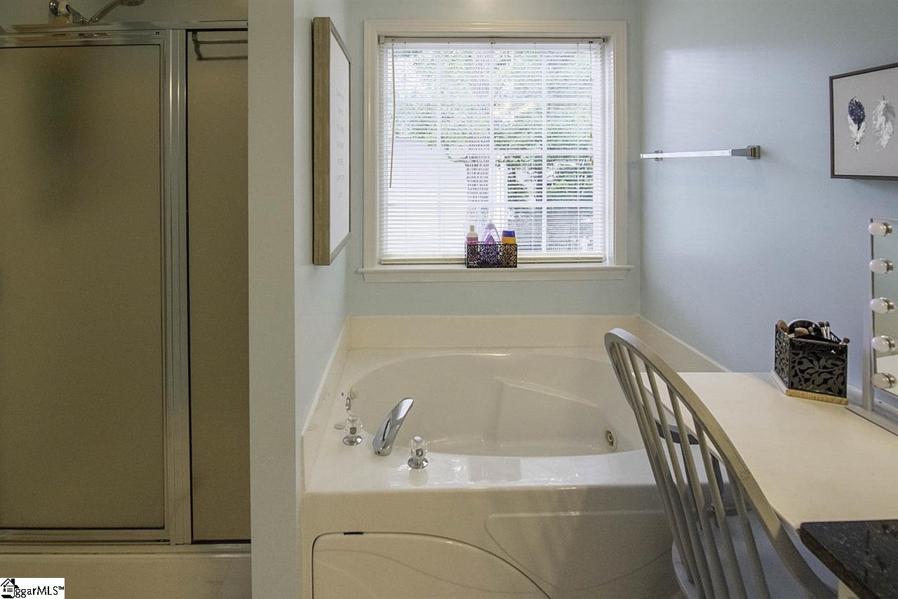 431 Roberts Road Taylors, SC 29687 - Photo 18 of 30 Gallery Image 18