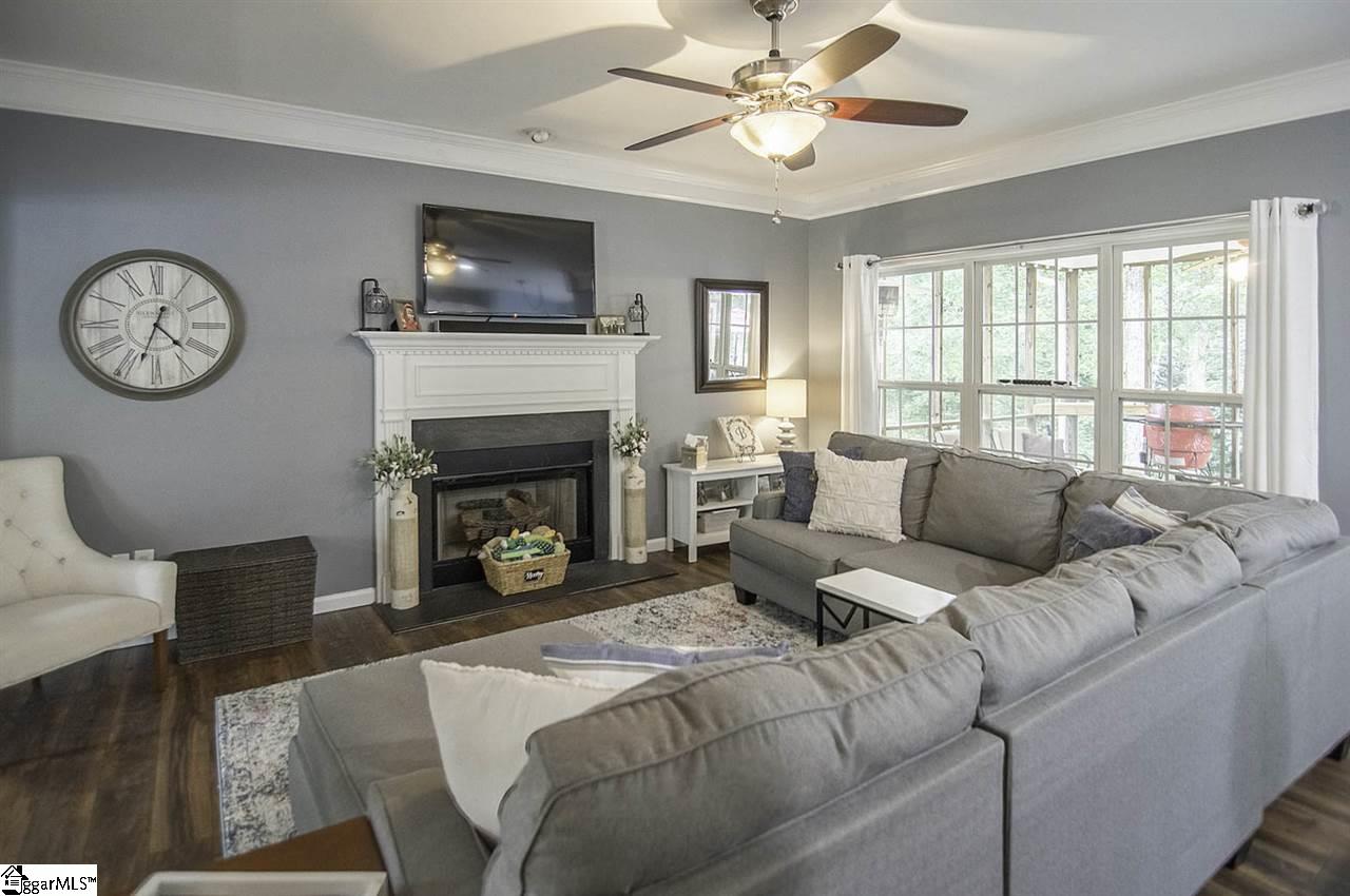 431 Roberts Road Taylors, SC 29687 - Photo 6 of 30 Gallery Image 6