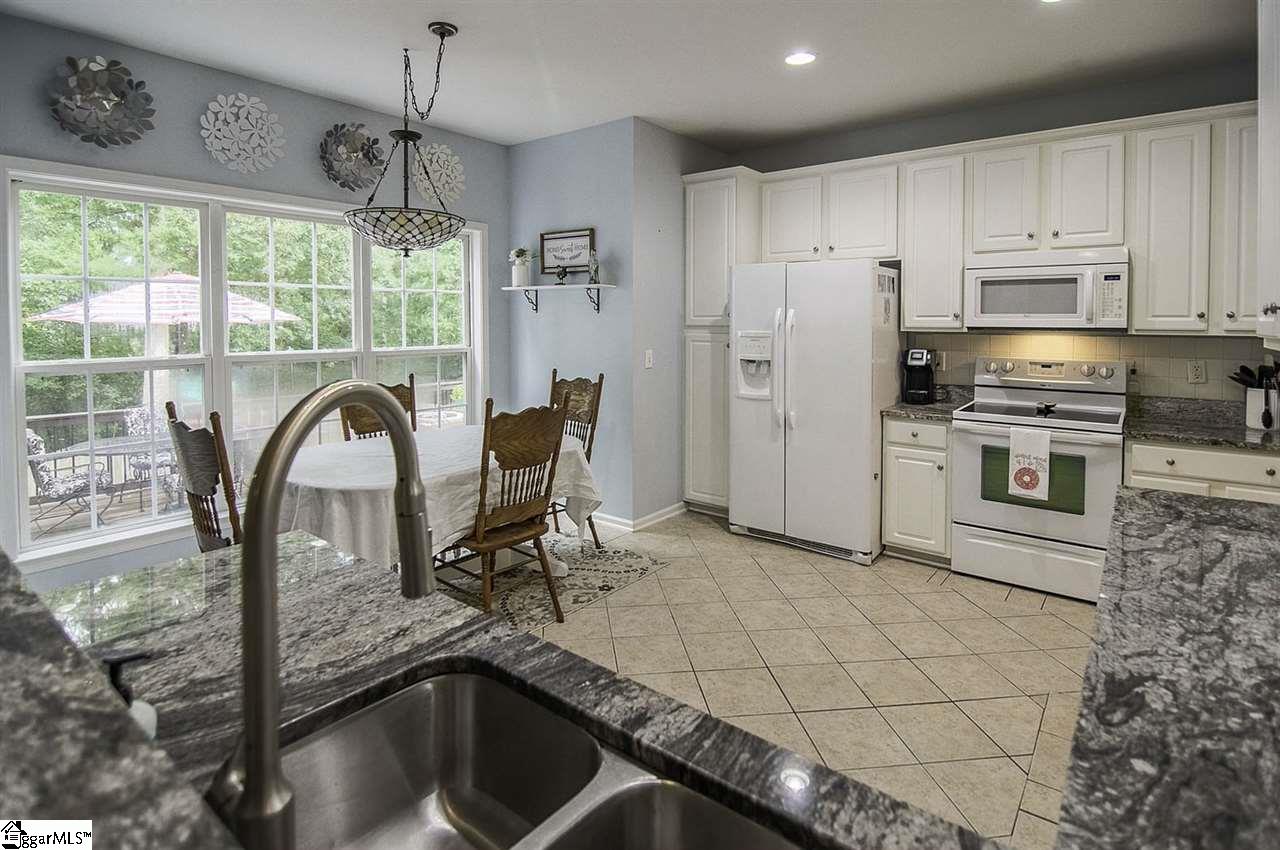 431 Roberts Road Taylors, SC 29687 - Photo 10 of 30 Gallery Image 10