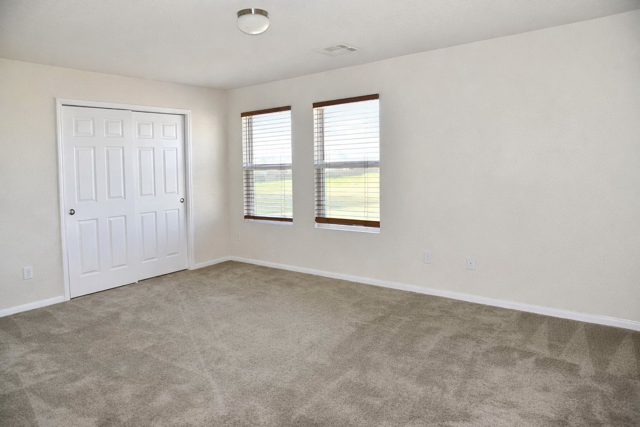 19211 Side Way Tomball, TX 77375 - Photo 24 of 36 an empty room with windows