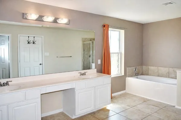 $349,000 | 19211 Side Way, Tomball, TX 77375