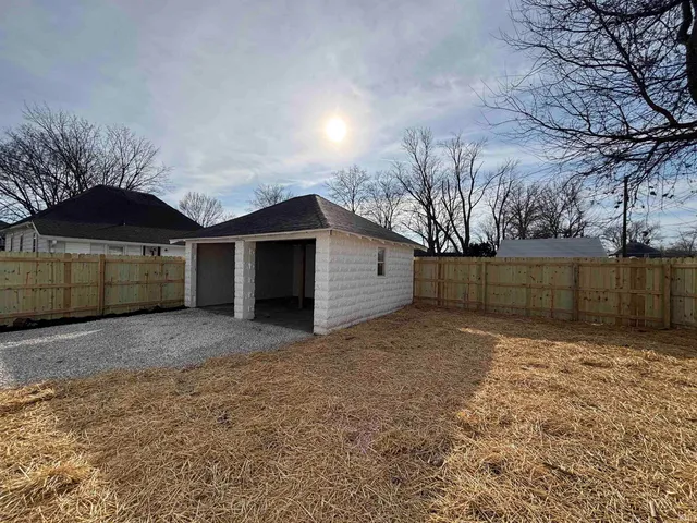 $169,900 | 917 Oak Street, Vincennes, IN 47591