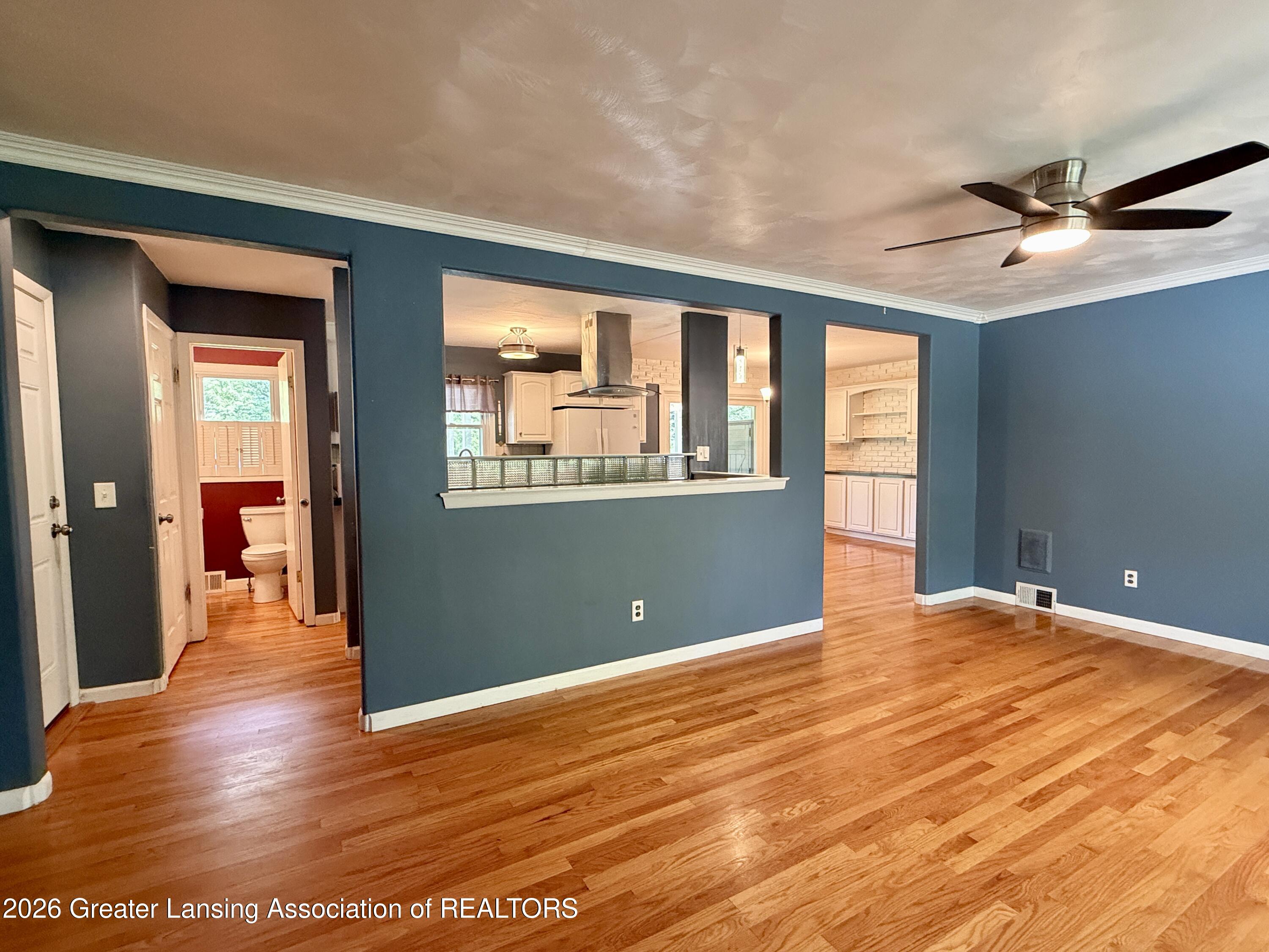 15479 Airport Road Lansing, MI 48906 - Photo 4 of 30 IMG_0333