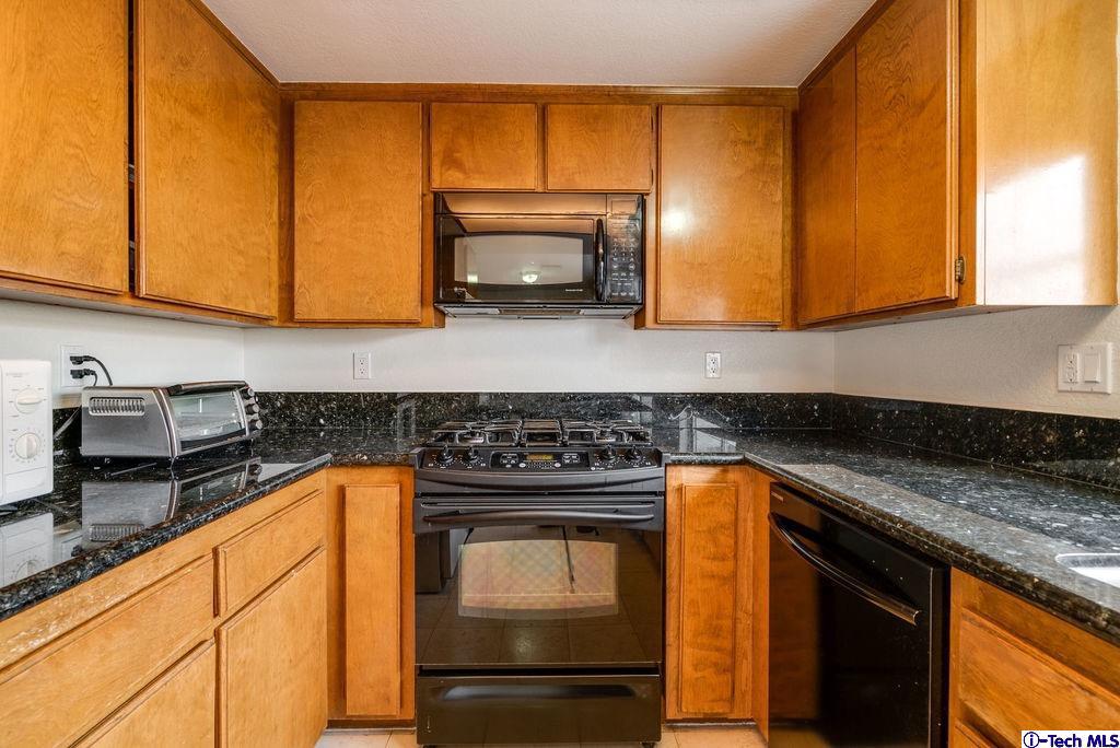 509 West Duarte Road, Unit C Monrovia, CA 91016 - Photo 9 of 25 Gallery Image 9