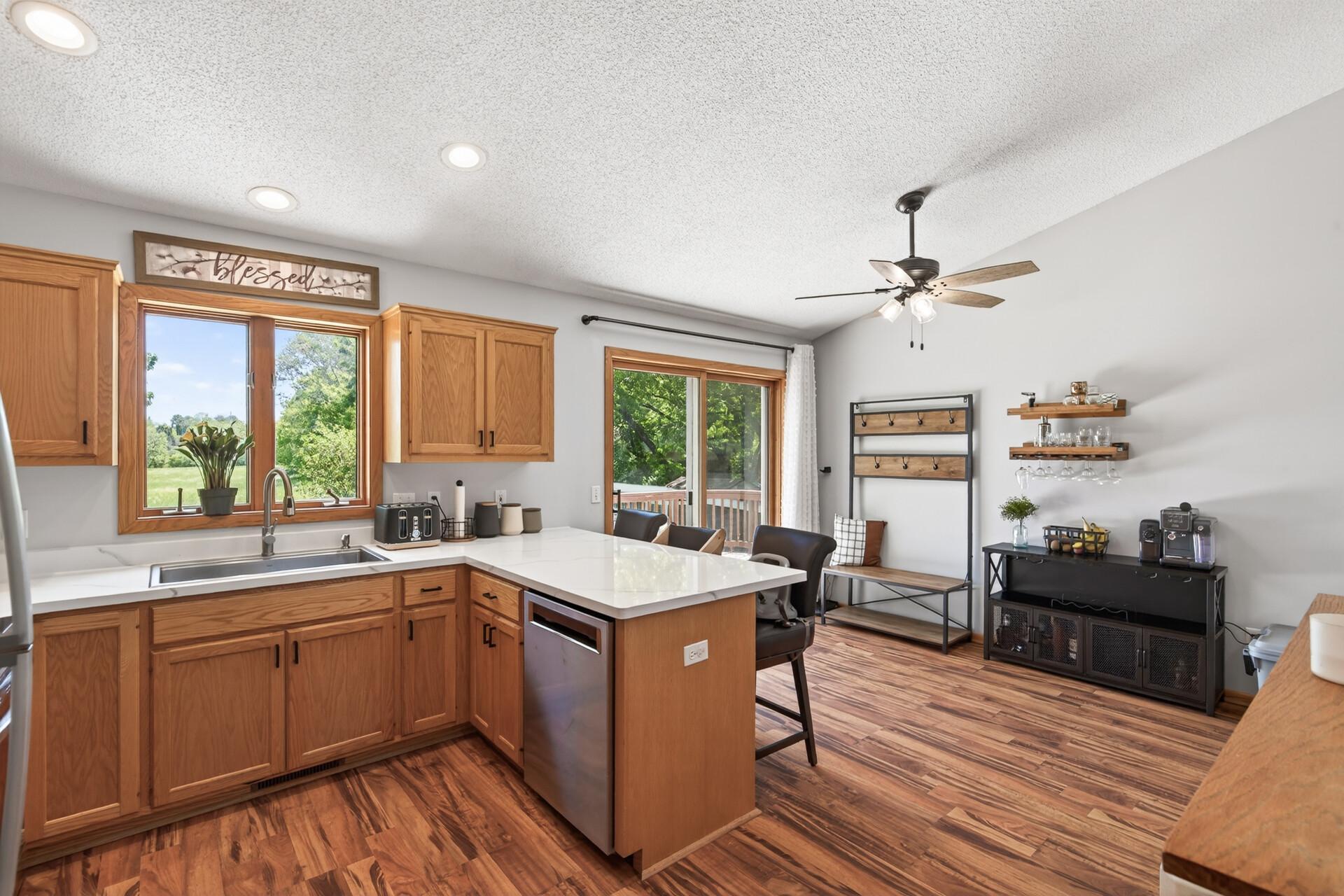 600 River Road West Delano, MN 55328 - Photo 11 of 30