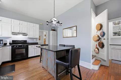 $539,900 | 7937 Park Avenue, Elkins Park, PA 19027