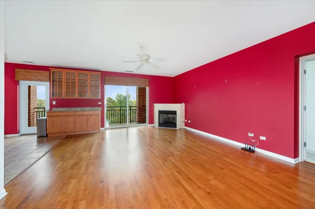a view of livingroom with hardwood