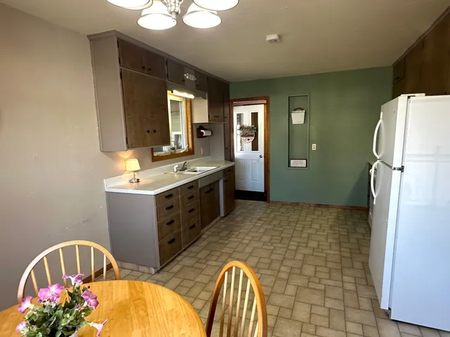$174,900 | 505 Bergen Street Northwest, Adams, MN 55909