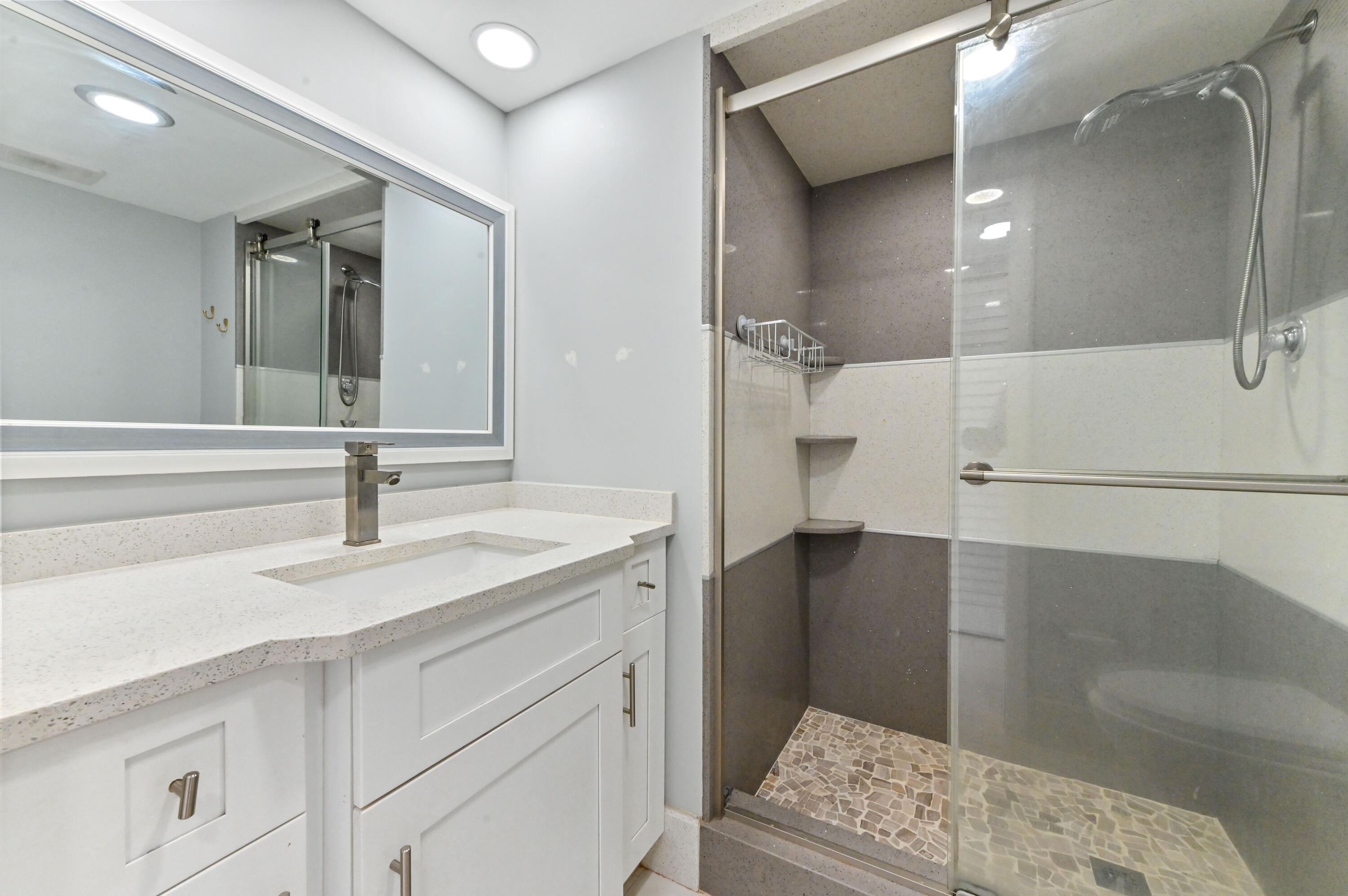 198 Northwest 67th Street, Unit 302 Boca Raton, FL 33487 - Photo 15 of 32 18 Bathroom 01