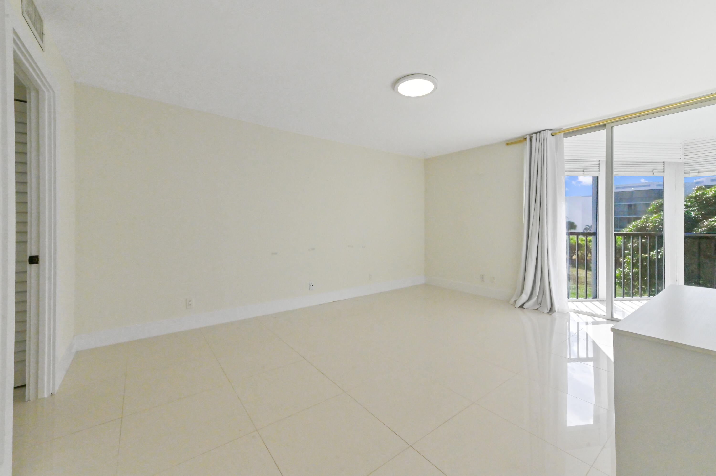 198 Northwest 67th Street, Unit 302 Boca Raton, FL 33487 - Photo 18 of 32 22 Bedroom 01
