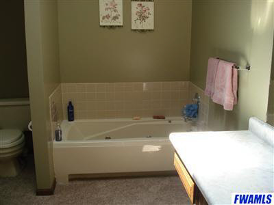 1522 Timberlake Trail Fort Wayne, IN 46804 - Photo 18 of 20 Gallery Image 18