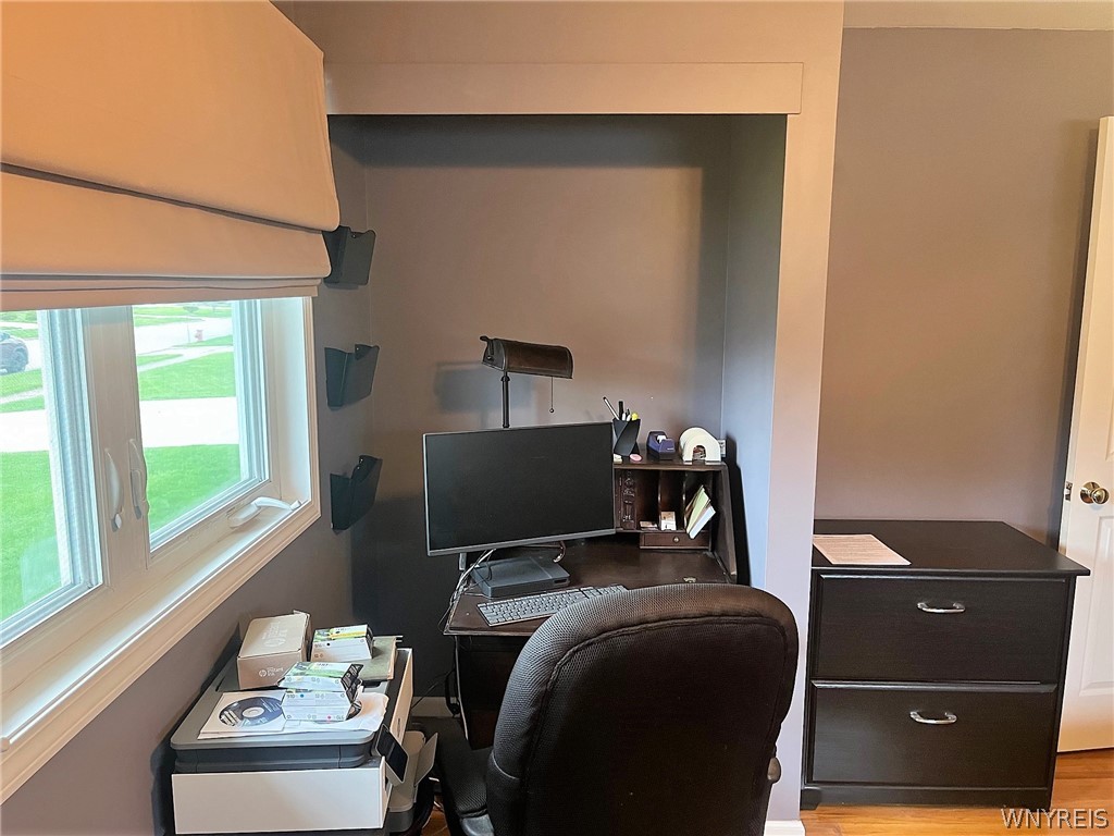 19 Greentree Road Tonawanda Town, NY 14150 - Photo 13 of 32