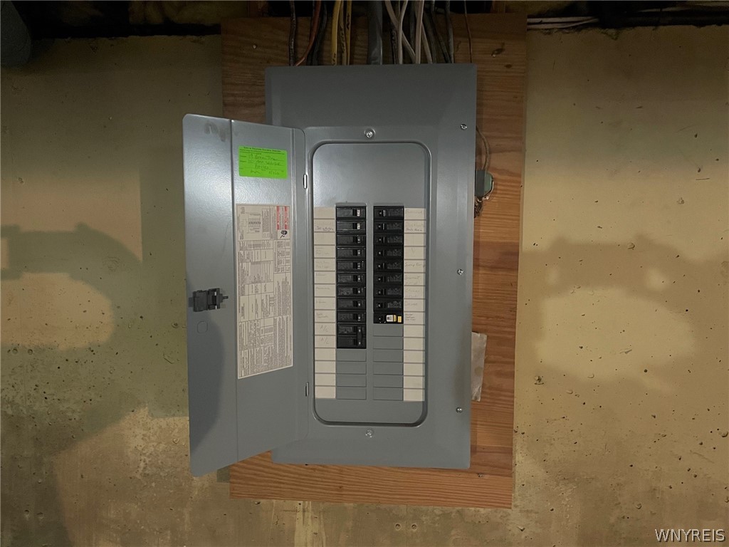 19 Greentree Road Tonawanda Town, NY 14150 - Photo 29 of 32