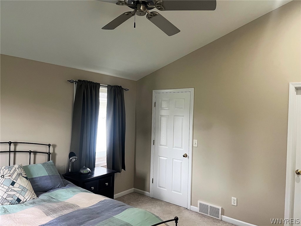 19 Greentree Road Tonawanda Town, NY 14150 - Photo 9 of 32