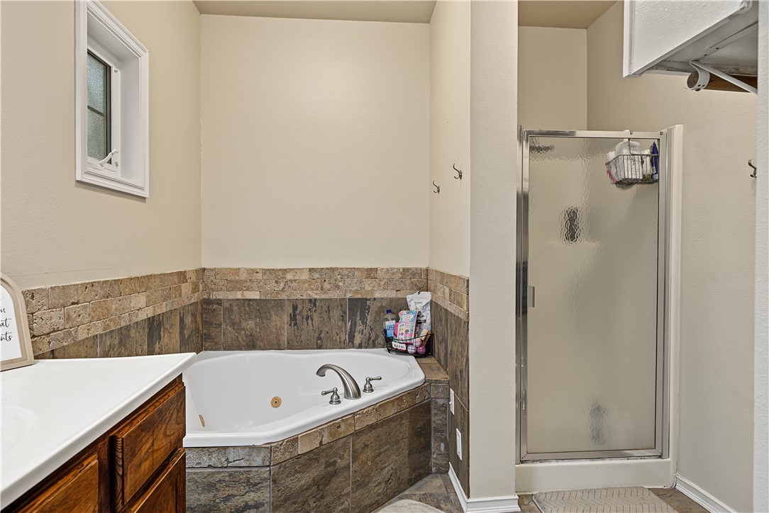 15282 Burgin Valley Road Gravette, AR 72736 - Photo 20 of 53 Gallery Image 20