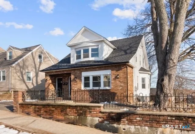 $549,900 | 246 Judson Place, Bridgeport, CT 06610