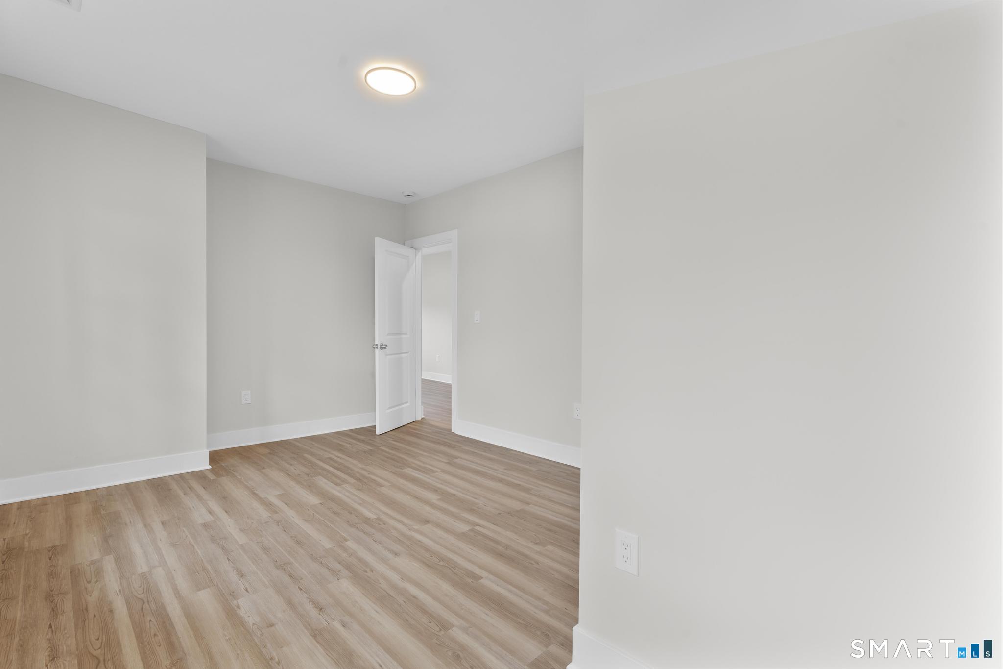 246 Judson Place Bridgeport, CT 06610 - Photo 16 of 23