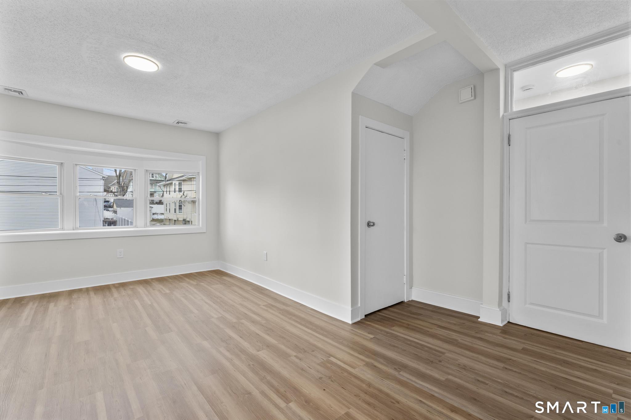 246 Judson Place Bridgeport, CT 06610 - Photo 18 of 23