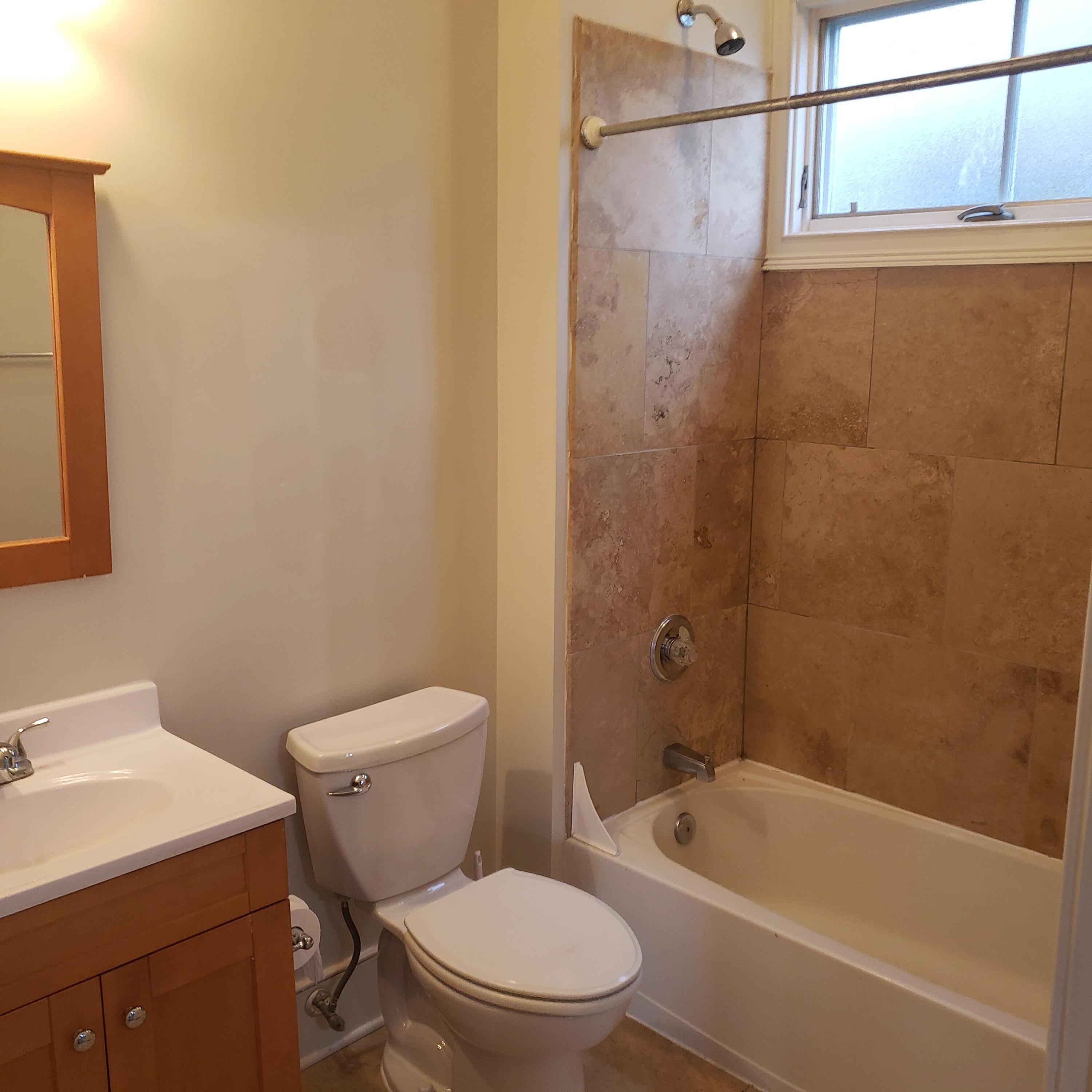 108 Fishburne Street, Unit A Charleston, SC 29403 - Photo 4 of 20 20250612_112545