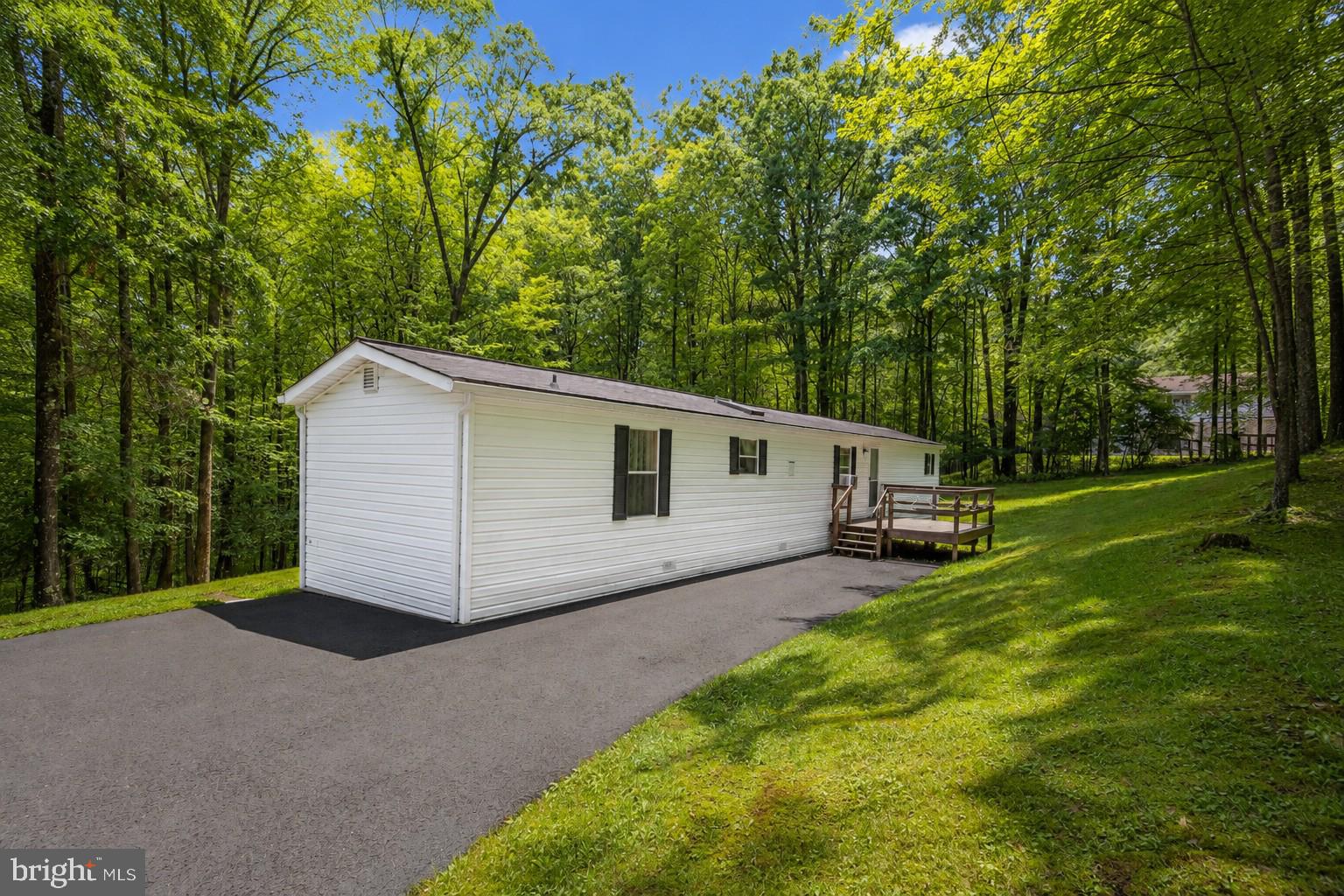 1951 Mosser Road McHenry, MD 21541 - Photo 4 of 47