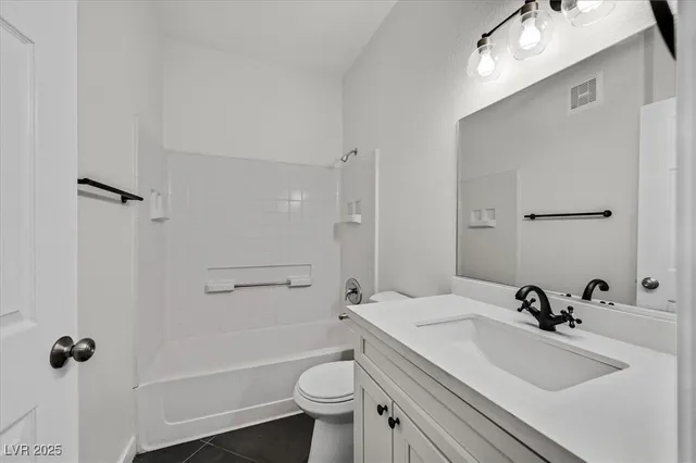 $184,000 | 3318 North Decatur Boulevard, Unit 1089, Las Vegas, NV 89130