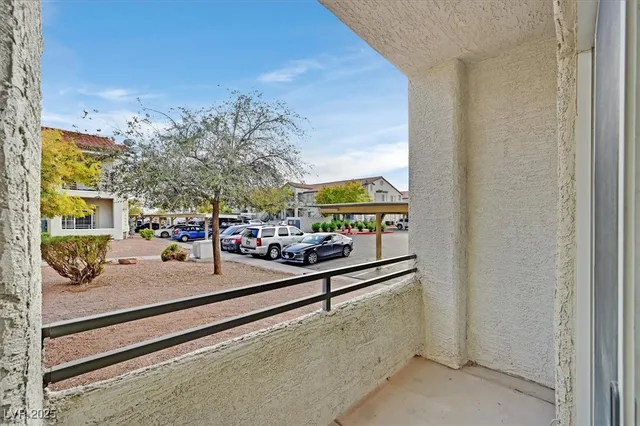 $184,000 | 3318 North Decatur Boulevard, Unit 1089, Las Vegas, NV 89130