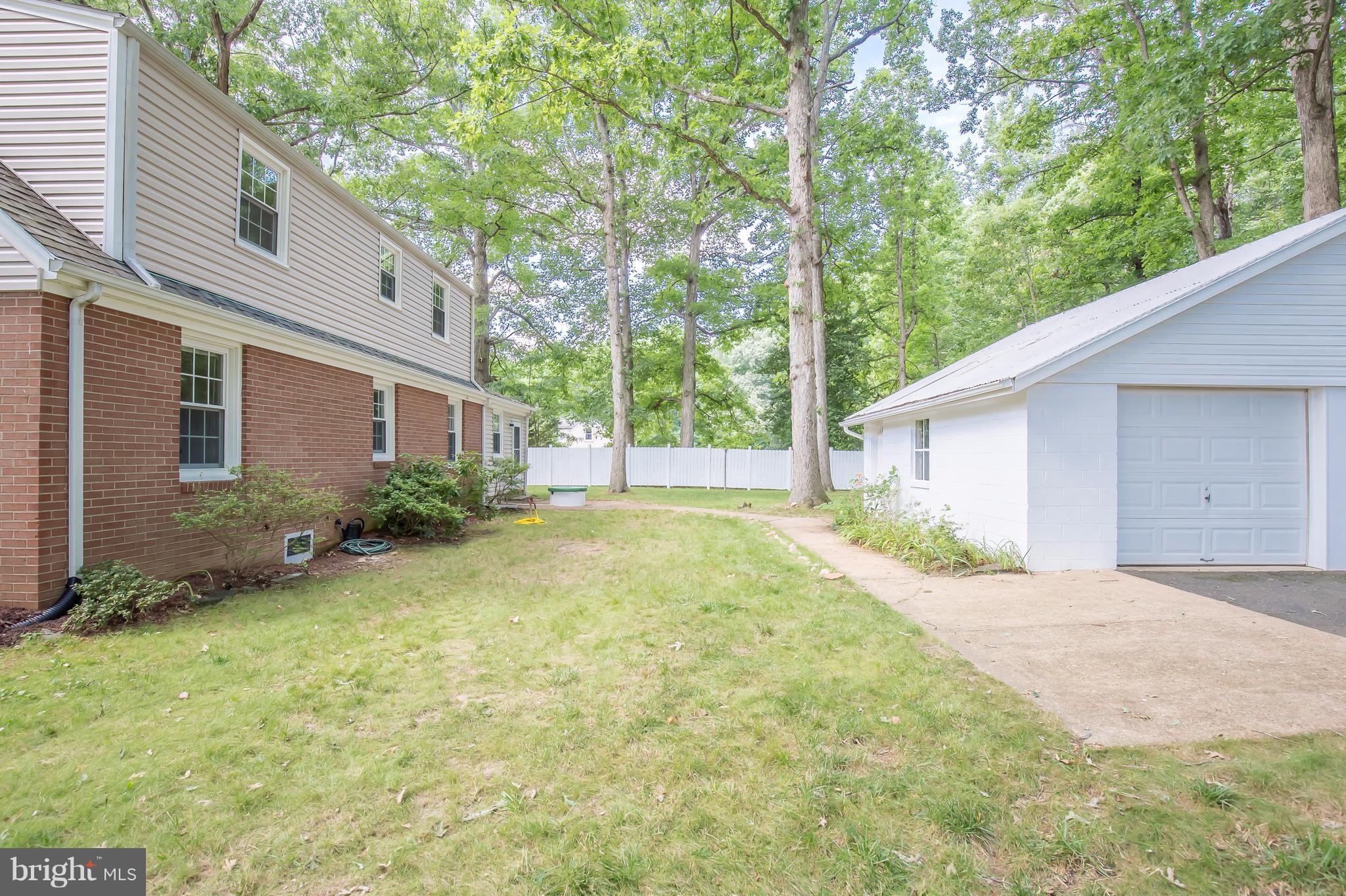 8501 Brock Road Spotsylvania, VA 22553 - Photo 21 of 22 Exterior (Rear)