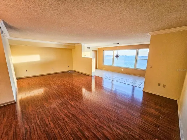 $249,000 | 5980 Shore Boulevard South, Unit 904, Gulfport, FL 33707