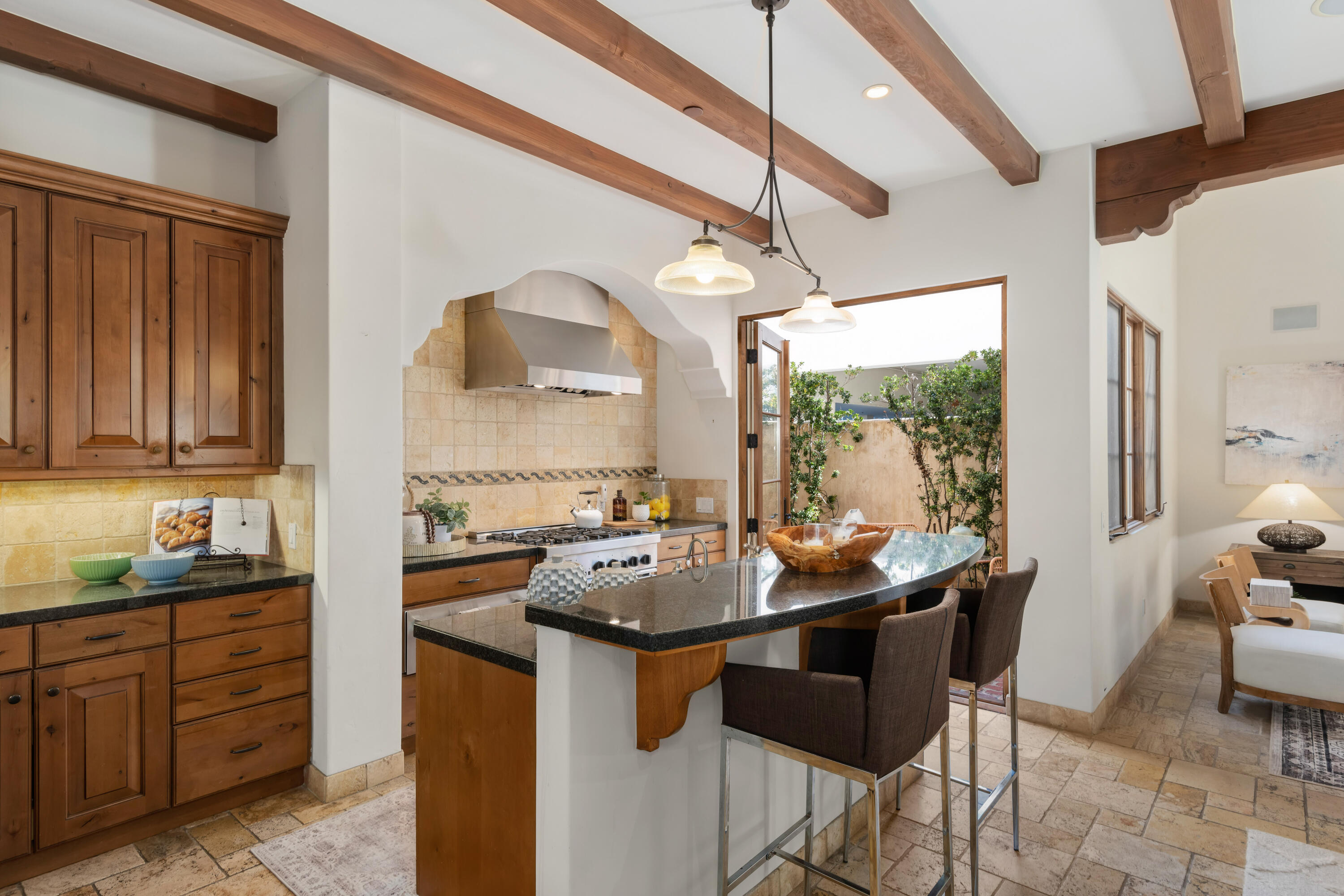 618 Anacapa Street, Unit 5 Santa Barbara, CA 93101 - Photo 12 of 38 Kitchen (2)