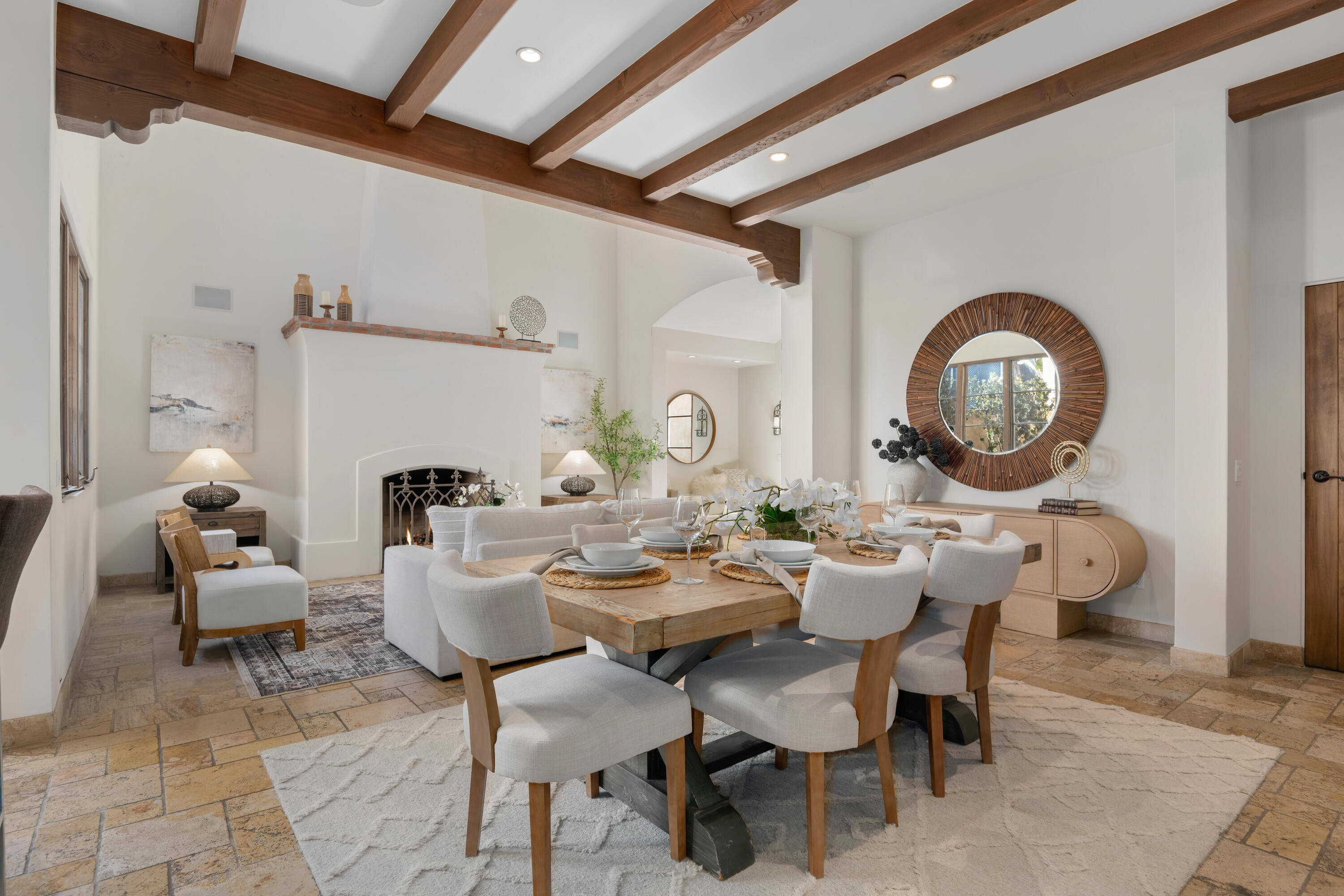 618 Anacapa Street, Unit 5 Santa Barbara, CA 93101 - Photo 8 of 38 Dining area (2)