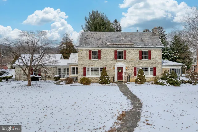 $535,000 | 1111 Locust Street, Columbia, PA 17512