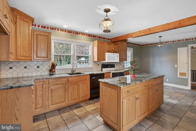 $535,000 | 1111 Locust Street, Columbia, PA 17512