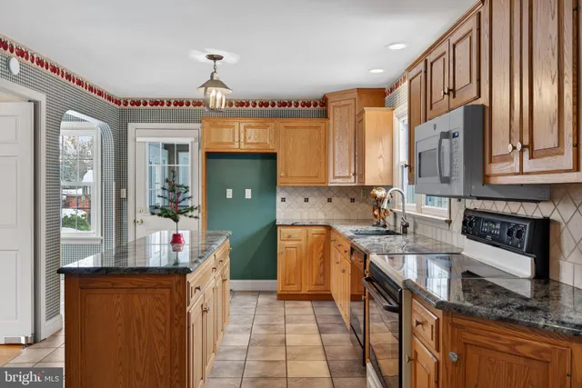 $535,000 | 1111 Locust Street, Columbia, PA 17512