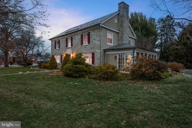$535,000 | 1111 Locust Street, Columbia, PA 17512