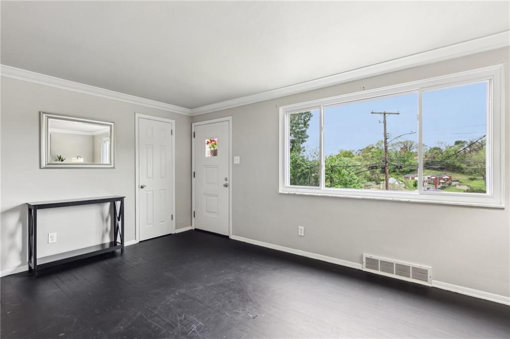 1306 Cook School Road Bridgeville, PA 15017 - Photo 5 of 42 Gallery Image 5