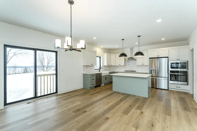 $659,900 | 1732 4th Street Northeast, Byron, MN 55920