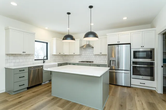 $659,900 | 1732 4th Street Northeast, Byron, MN 55920