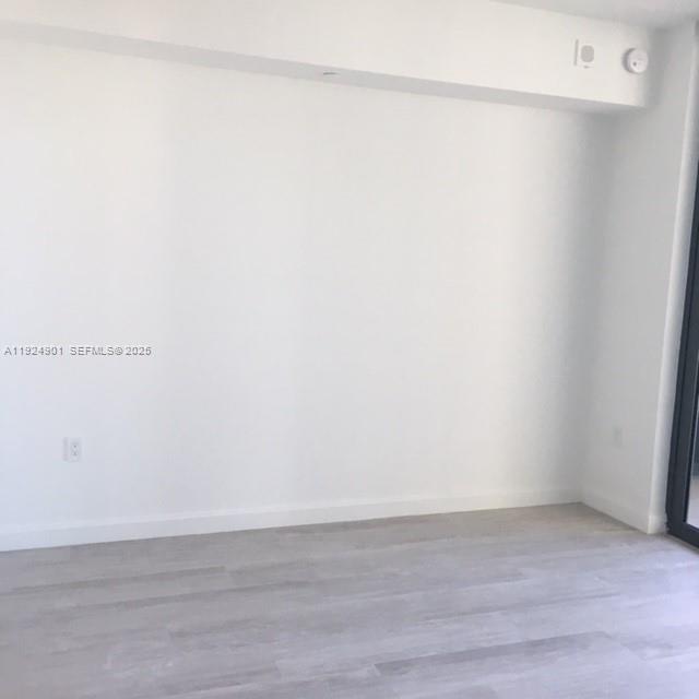 45 Southwest 9th Street, Unit 3201 Miami, FL 33130 - Photo 14 of 19 a view of an empty room