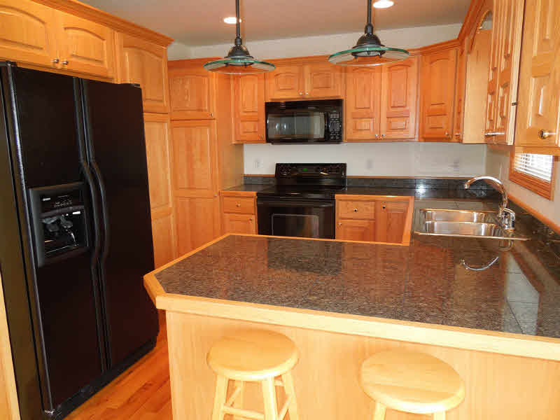 3810 North Gleaner Road Freeland, MI 48623 - Photo 6 of 20 31189072-5.JPG